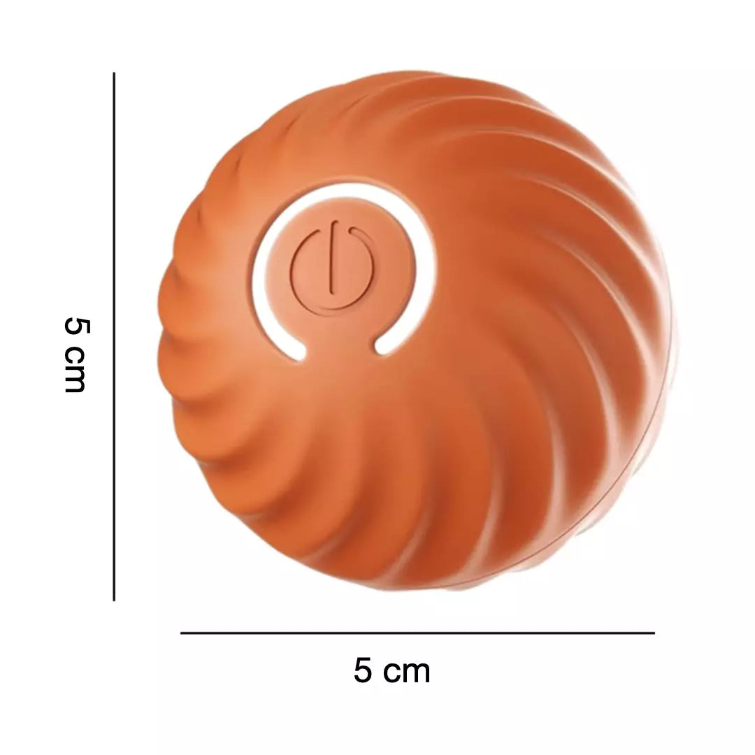 De zelfrollende speelbal voor honden en katten in de kleur oranje. De automatische hondenbal is 5cm bij 5cm breed.